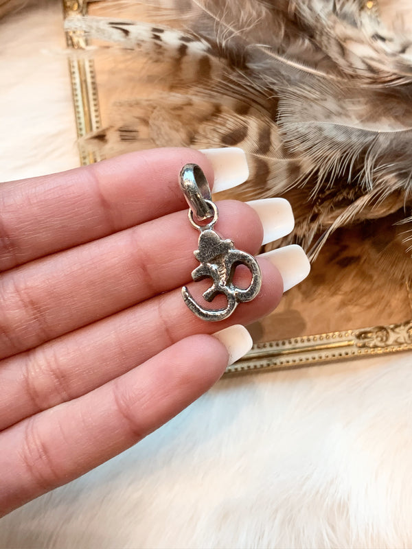 Om Pendant
